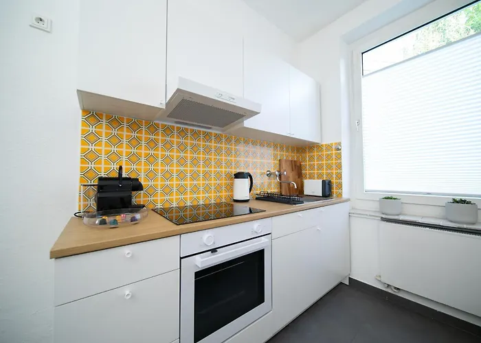 Lejlighed 65 Sqm - 2 Schlafzimmer - Balkon - Kueche *