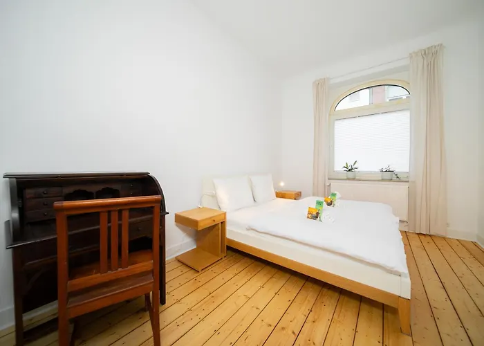 65 Sqm - 2 Schlafzimmer - Balkon - Kueche Lejlighed Neuss