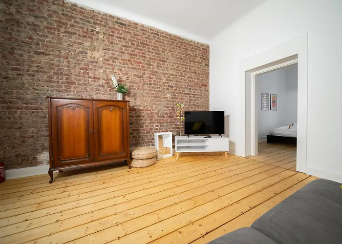 Lejlighed 65 Sqm - 2 Schlafzimmer - Balkon - Kueche