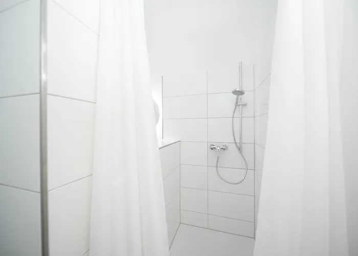 Lejlighed 65 Sqm - 2 Schlafzimmer - Balkon - Kueche *